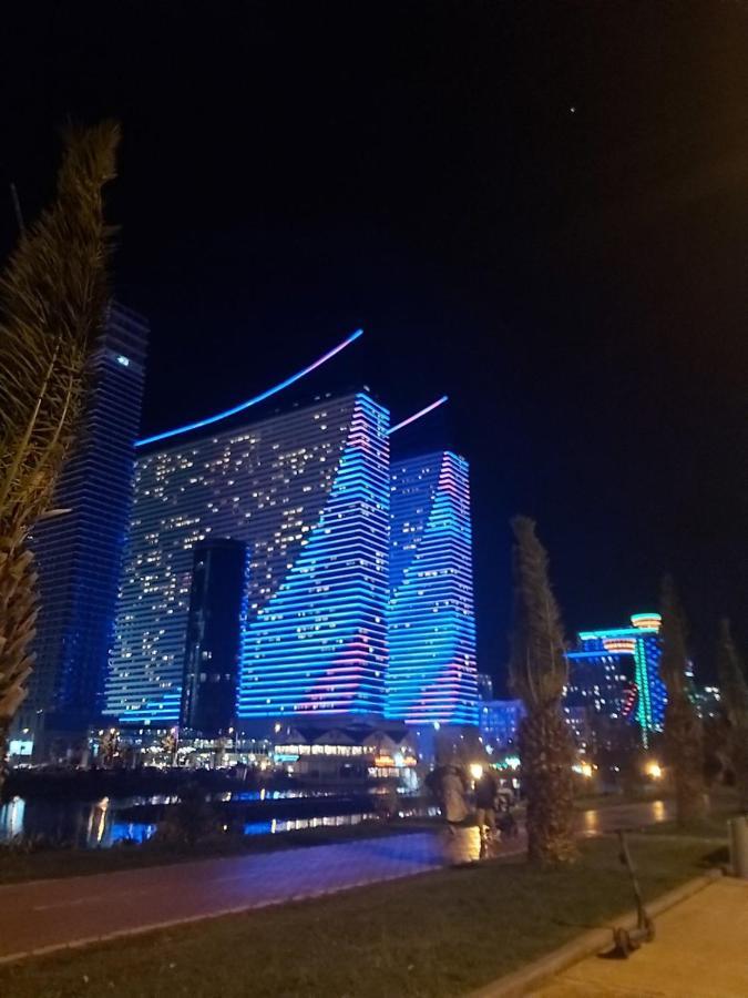 Apartament Номера На Высоких Этажах 24,31 Batumi Zewnętrze zdjęcie