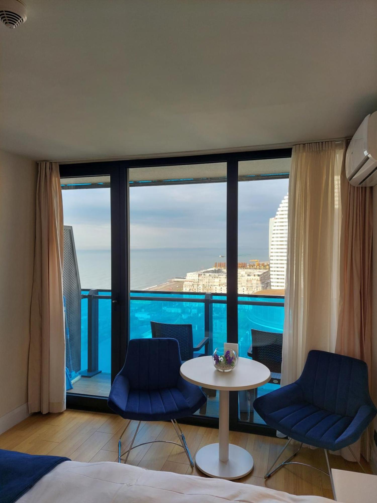 Apartament Номера На Высоких Этажах 24,31 Batumi Pokój zdjęcie